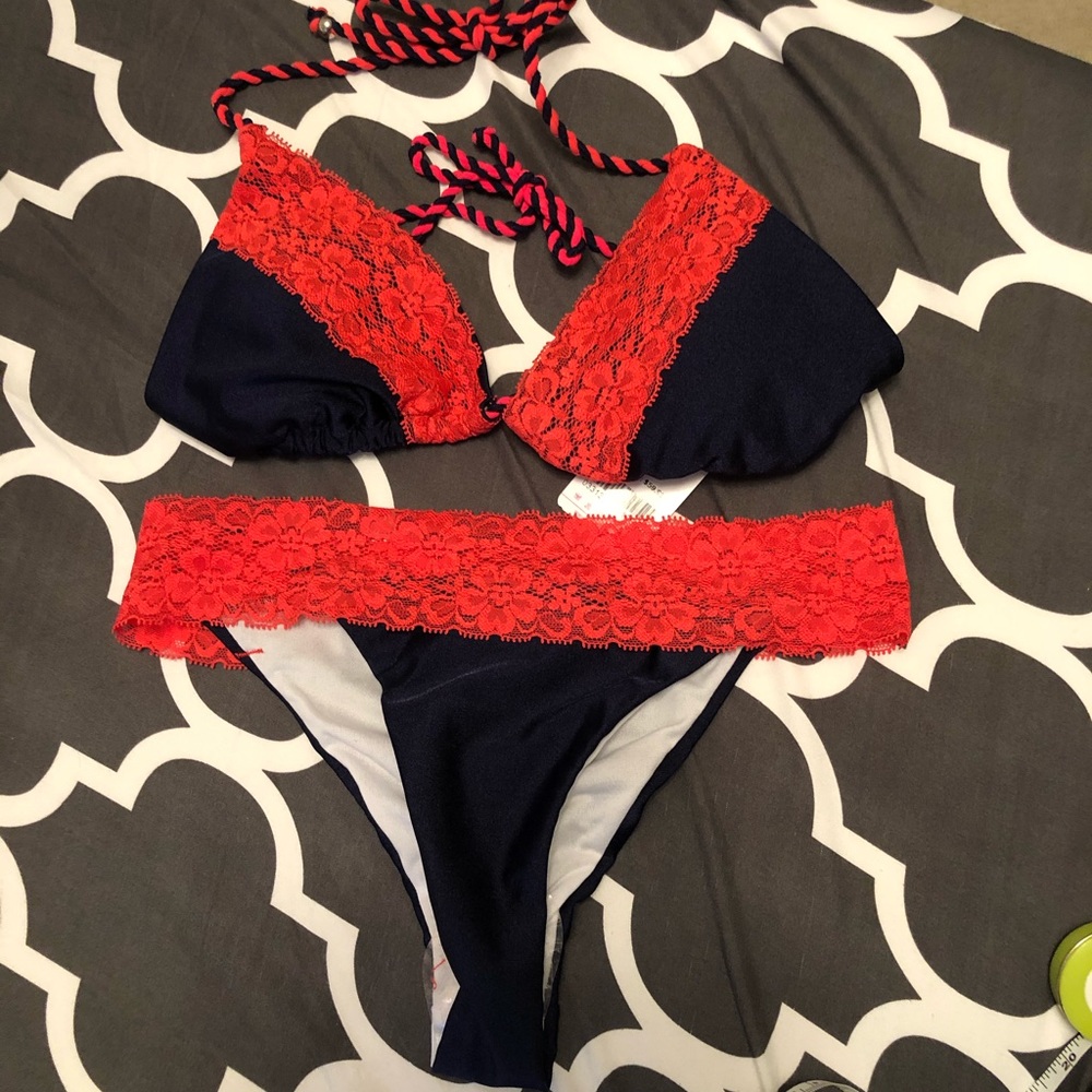 NWT Super sexy lacy stretchy bikini